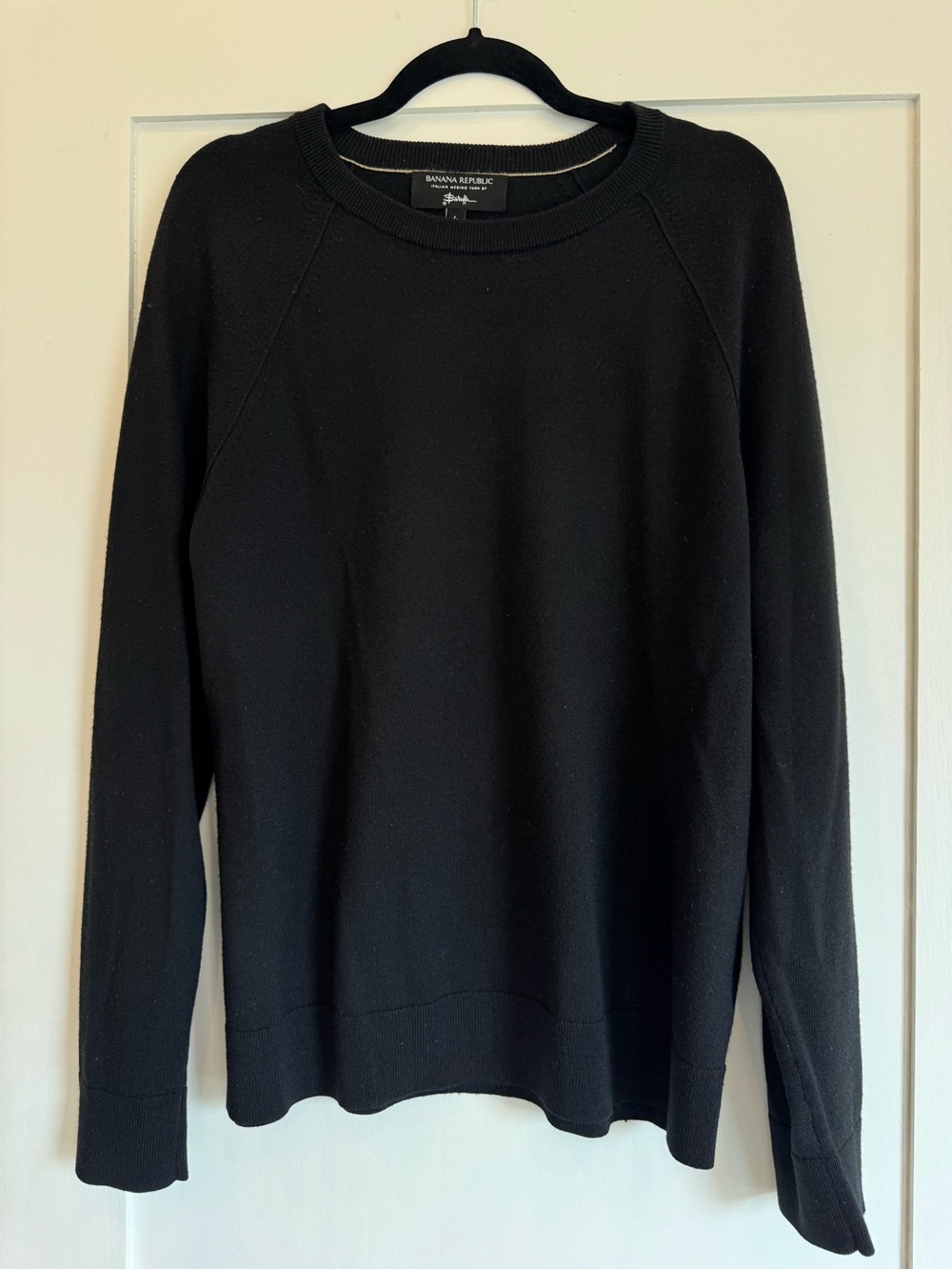 Banana Republic Men's Black Crewneck Pullover Sweater